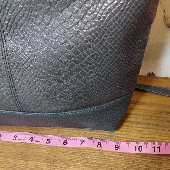 Jewell by Thirty One Paris - Charcoal Snake Print Two Way - Picture 10 of 11